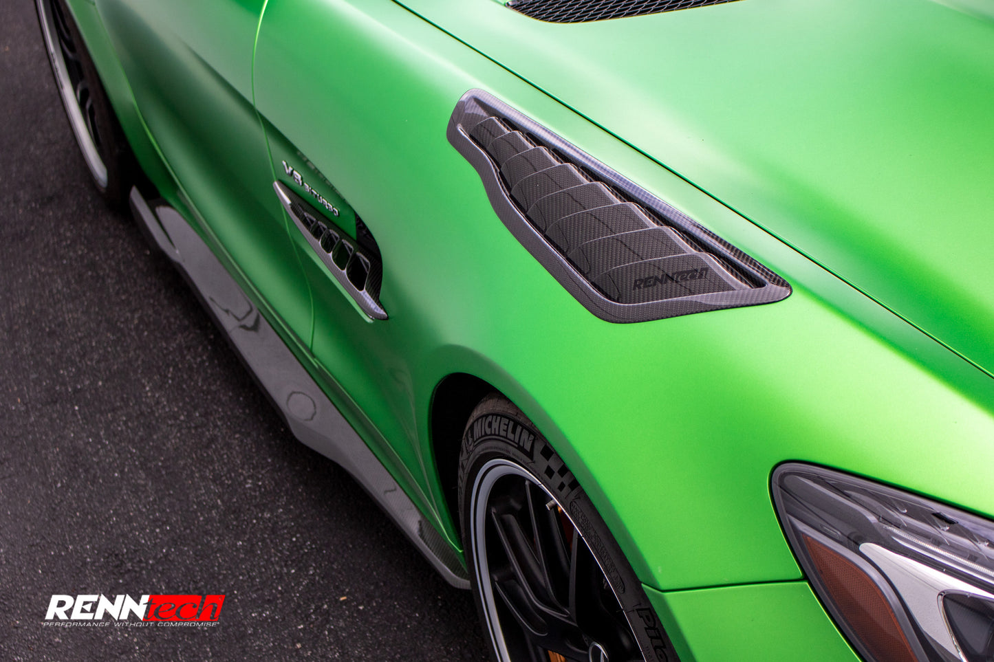 RENNtech | 190 | AMG GT R / Pro | Side Skirts | Carbon Fiber | Gloss Finish