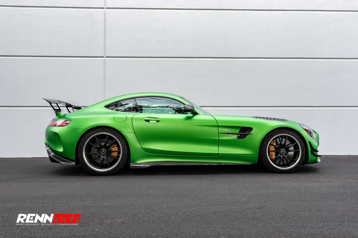 RENNtech | 190 | AMG GT R / Pro | Side Skirts | Carbon Fiber | Gloss Finish